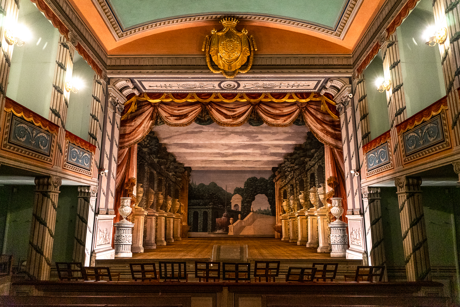 A mini baroque stage and theatre